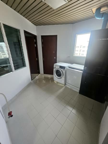 The Grand Sethiwan, Bangkok, 82 Soi Sukhumvit 24, Khong Tan, Khlong Toei, Bangkok, 3 Bedrooms, 250 sqm, Condo For Rent, by Ratsarin Sirinipaspong, 500253028 - DDproperty.com