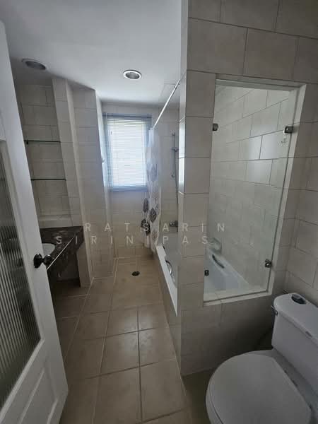 The Grand Sethiwan, Bangkok, 82 Soi Sukhumvit 24, Khong Tan, Khlong Toei, Bangkok, 3 Bedrooms, 250 sqm, Condo For Rent, by Ratsarin Sirinipaspong, 500253050 - DDproperty.com