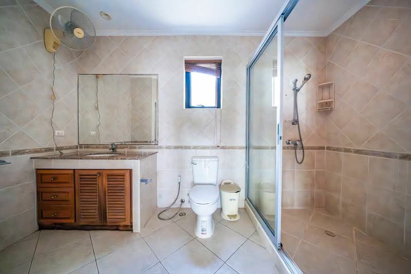 4-BR House, Chon Buri (Pattaya), Nong Pru, Bang Lamung (Pattaya), Chon Buri (Pattaya), 4 Bedrooms, 200 sqm, Single Detached House For Sale, by Thitiporn Pawikham, 500253068 - DDproperty.com