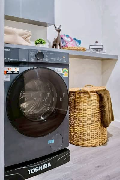 4-BR House, Chon Buri (Pattaya), Poong, Bang Lamung (Pattaya), Chon Buri (Pattaya), 4 Bedrooms, 300 sqm, Single Detached House For Sale, by Thitiporn Pawikham, 500253090 - DDproperty.com