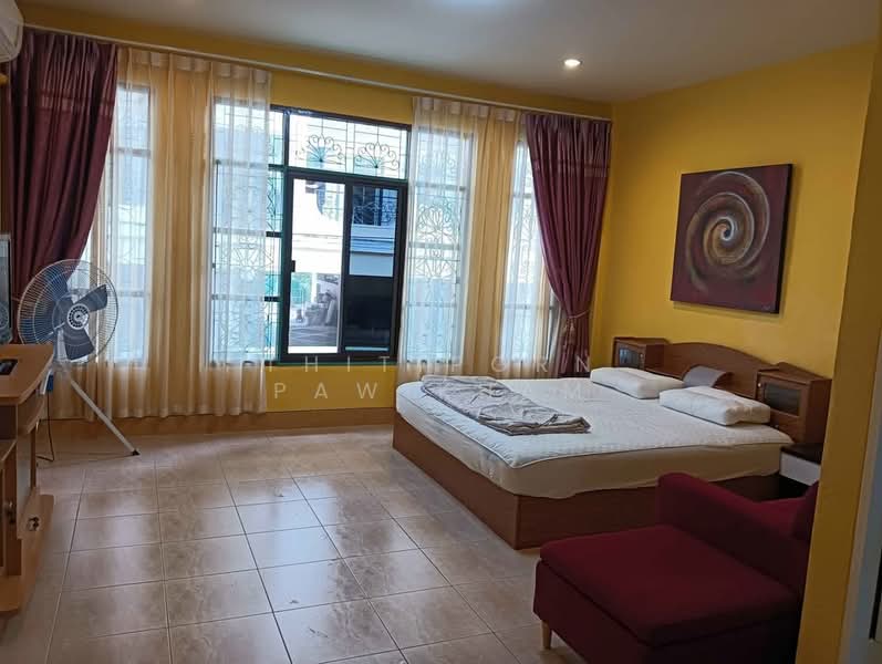 2-BR Townhouse, Chon Buri (Pattaya), Nong Pru, Bang Lamung (Pattaya), Chon Buri (Pattaya), 2 Bedrooms, 141 sqm, Townhouse For Sale, by Thitiporn Pawikham, 500253094 - DDproperty.com