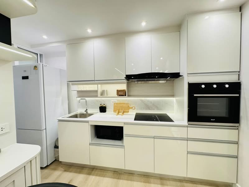 Fortune Condo Town, Bangkok, Naradhiwas Rajanakarindra 24 Alley, Chong Nonsi, Yan Nawa, Bangkok, 2 Bedrooms, 86 sqm, Condo For Rent, by Poonyaporn Veerabulyarit, 500253107 - DDproperty.com