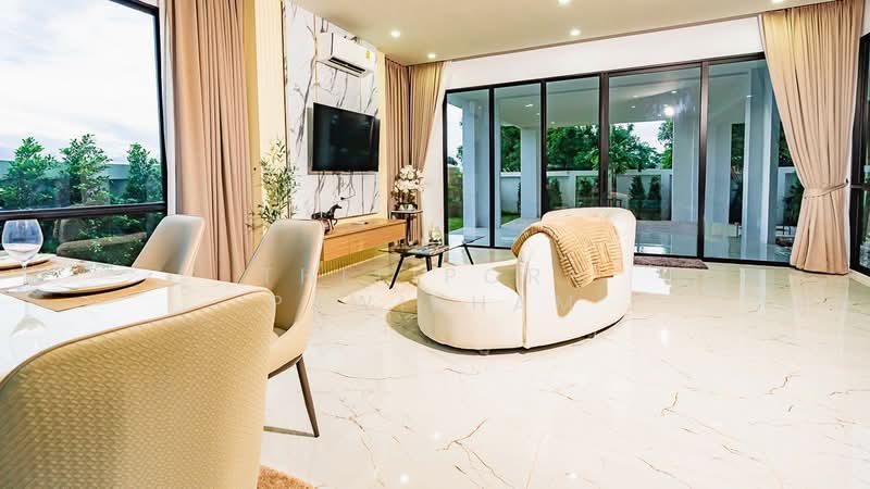 4-BR Villa, Chon Buri (Pattaya), Nong Pru, Bang Lamung (Pattaya), Chon Buri (Pattaya), 4 Bedrooms, 334 sqm, Villa For Sale, by Thitiporn Pawikham, 500253121 - DDproperty.com