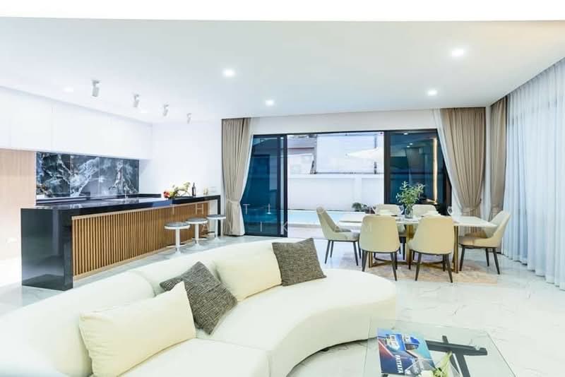 4-BR Villa, Chon Buri (Pattaya), Nong Pru, Bang Lamung (Pattaya), Chon Buri (Pattaya), 4 Bedrooms, 334 sqm, Villa For Sale, by Thitiporn Pawikham, 500253121 - DDproperty.com