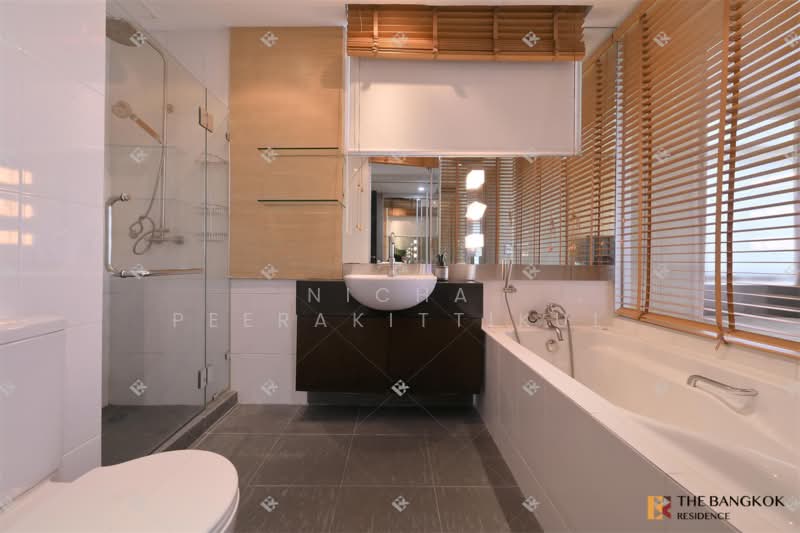 The Height, Bangkok, Soi Sukhumvit 55, Khlong Tan Nua, Watthana, Bangkok, 2 Bedrooms, 141 sqm, Condo For Rent, by Nicha Peerakittikul, 500253126 - DDproperty.com