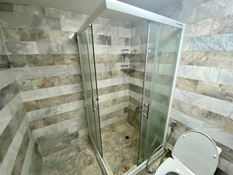 Silom Suite, Bangkok, Soi Sathorn 12, Sathorn Road, Silom, Bang Rak, Bangkok, 1 Bedroom, 55 sqm, Condo For Rent, by Sompob Buaparungsri, 500253189 - DDproperty.com