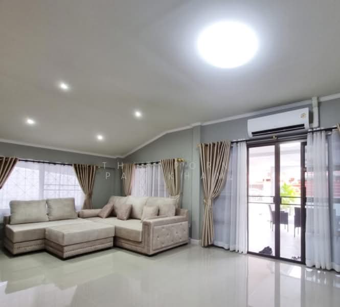 undefined, Chon Buri (Pattaya), Nong Pru, Bang Lamung (Pattaya), Chon Buri (Pattaya), 4 Bedrooms, 220 sqm, Villa For Sale, by Thitiporn Pawikham, 500253231 - DDproperty.com