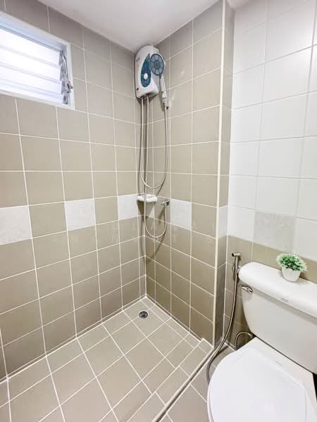 Lumpini Condo Town Bodindecha Ramkhamhaeng, Bangkok, Soi Ramkhamhaeng 43/1, Phlapphla, Wang Thonglang, Bangkok, 1 Bedroom, 28 sqm, Condo For Sale, by Kulanat Ananvutisombat, 500253299 - DDproperty.com