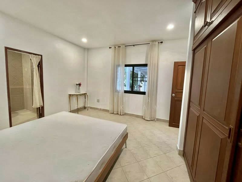 3-BR House, Chon Buri (Pattaya), Poong, Bang Lamung (Pattaya), Chon Buri (Pattaya), 3 Bedrooms, 204 sqm, Single Detached House For Sale, by Thitiporn Pawikham, 500253300 - DDproperty.com