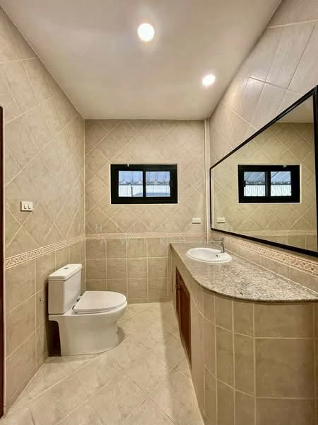 3-BR House, Chon Buri (Pattaya), Poong, Bang Lamung (Pattaya), Chon Buri (Pattaya), 3 Bedrooms, 204 sqm, Single Detached House For Sale, by Thitiporn Pawikham, 500253300 - DDproperty.com