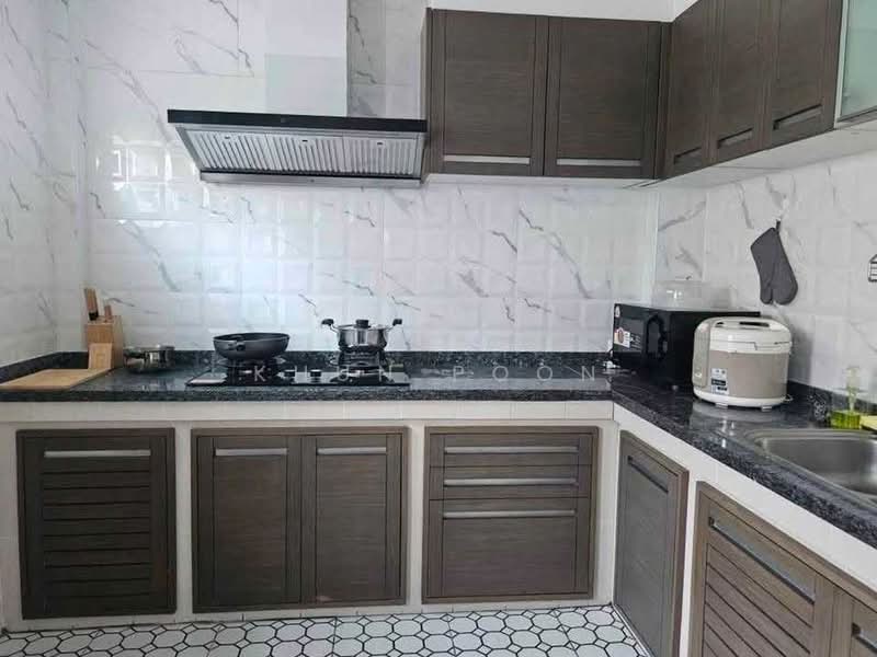 Plus City Park Sukhumvit 101/1, Bangkok, 6 Soi Wachiratham Sathit 31, Bang Chak, Phra Khanong, Bangkok, 3 Bedrooms, 240 sqm, Townhouse For Rent, by Khun Poon, 500253304 - DDproperty.com