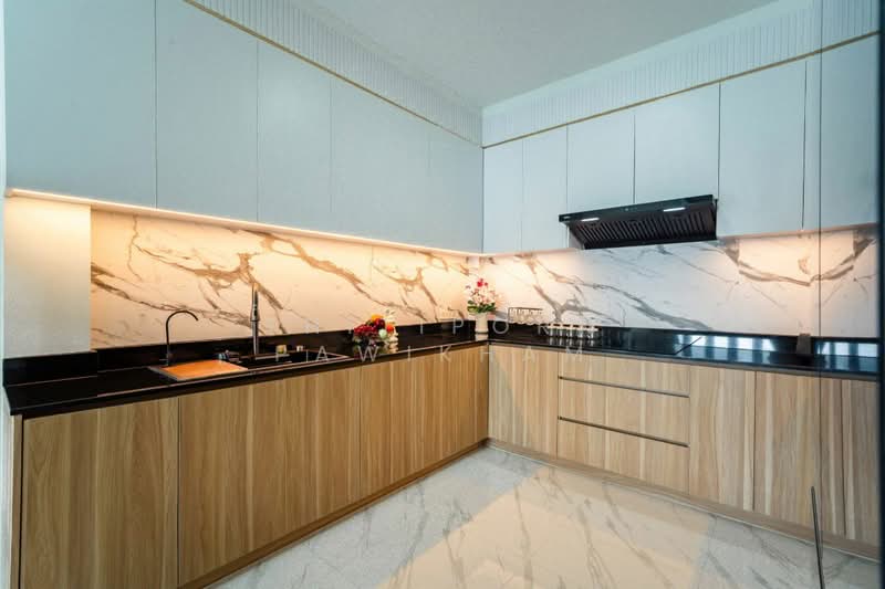 4-BR Villa, Chon Buri (Pattaya), Nong Pru, Bang Lamung (Pattaya), Chon Buri (Pattaya), 4 Bedrooms, 500 sqm, Villa For Sale, by Thitiporn Pawikham, 500253348 - DDproperty.com