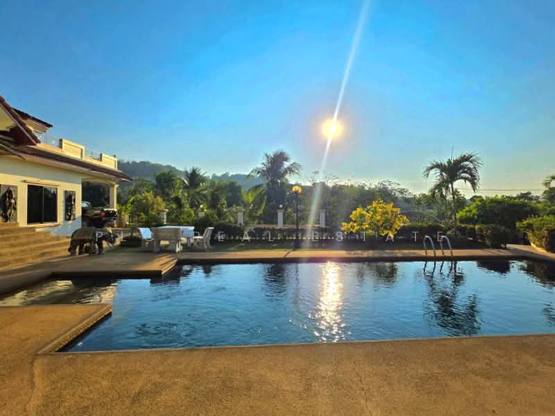 3 Bedroom Pool Villa for Sale in Bang Saray, Chon Buri (Pattaya), Bang Sa-re, Sattahip, Chon Buri (Pattaya), 3 Bedrooms, 136 sqm, Single Detached House For Sale, by PLC real estate, 500253365 - DDproperty.com