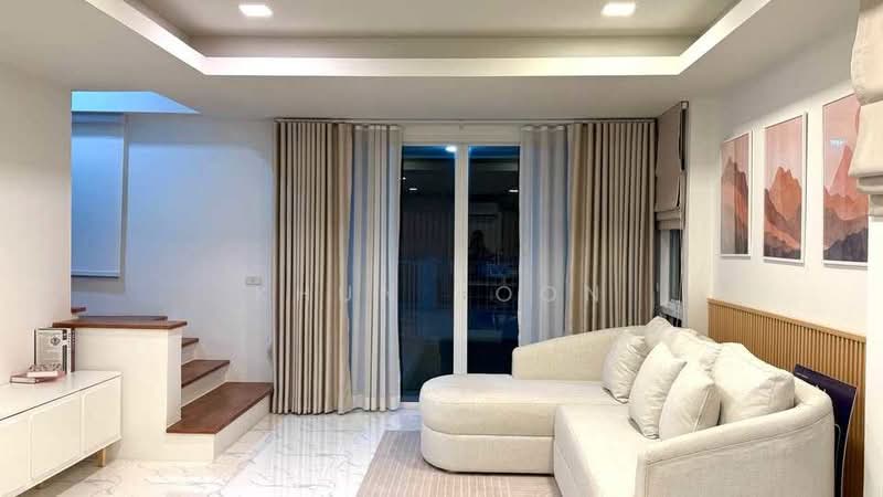 For Rent - For Rent: 3-Storey Townhome in On Nut – Srinakarin Area, Near Si Srinagarindra 38 MRT Station (SPSSR, Bangkok