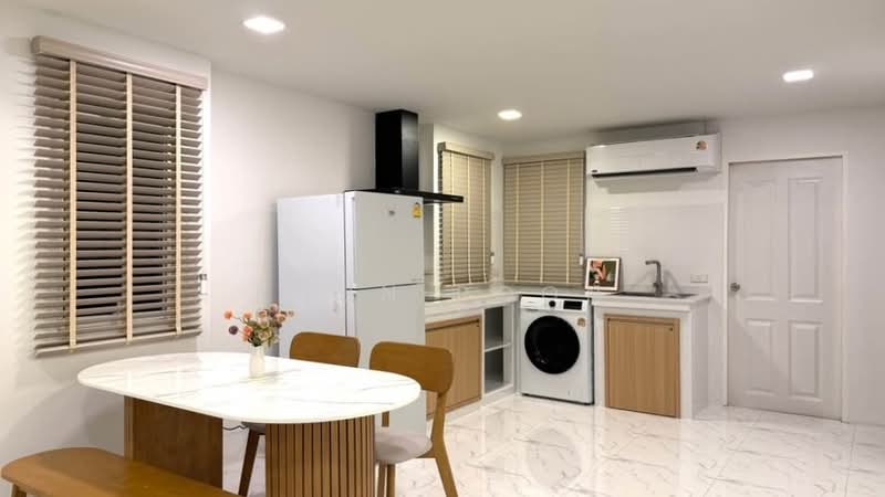 For Rent - For Rent: 3-Storey Townhome in On Nut – Srinakarin Area, Near Si Srinagarindra 38 MRT Station (SPSSR, Bangkok
