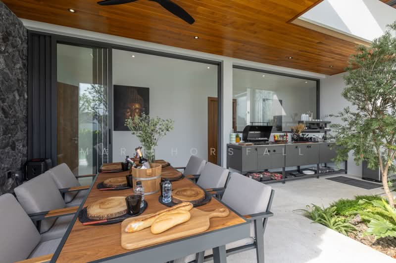 Mouana Serenity Cherngtalay, Phuket, Thep Krasattri, Thalang, Phuket, 4 Bedrooms, 465 sqm, Villa For Sale, by Mark Horsfall, 500253380 - DDproperty.com