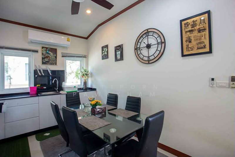 Beach 7 Condominium, Chon Buri (Pattaya), Nong Pru, Bang Lamung (Pattaya), Chon Buri (Pattaya), 3 Bedrooms, 150 sqm, Condo For Sale, by Thitiporn Pawikham, 500253395 - DDproperty.com