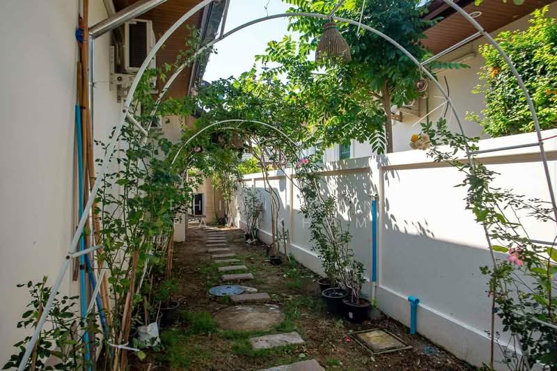 Beach 7 Condominium, Chon Buri (Pattaya), Nong Pru, Bang Lamung (Pattaya), Chon Buri (Pattaya), 3 Bedrooms, 150 sqm, Condo For Sale, by Thitiporn Pawikham, 500253395 - DDproperty.com