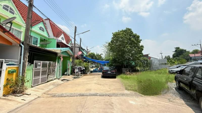 ทาวน์เฮ้าส์ สวิตาเฮ้าส์ ซอยวัดเปรมประชา เวิร์คพอยท์, Pathum Thani, Bang Phun, Muang Pathum Thani, Pathum Thani, 2 Bedrooms, 98 sqm, Townhouse For Sale, by คุณ ปัณณณัฐ ( ปัณณ์ ), 500253398 - DDproperty.com