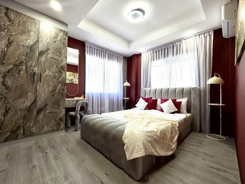 undefined, Chon Buri (Pattaya), Nong Pru, Bang Lamung (Pattaya), Chon Buri (Pattaya), 5 Bedrooms, 280 sqm, Single Detached House For Sale, by Thitiporn Pawikham, 500253401 - DDproperty.com