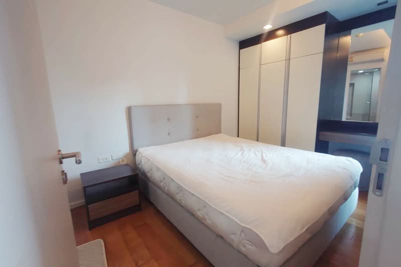 Focus Ploenchit, Bangkok, Soi Sukhumvit 2, Khlong Toei, Khlong Toei, Bangkok, 1 Bedroom, 33 sqm, Condo For Sale, by The Best Property เวีย, 500253437 - DDproperty.com