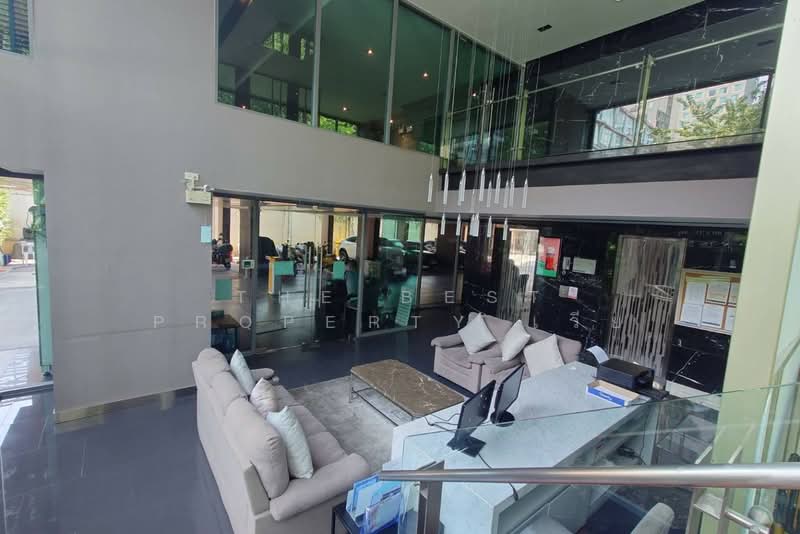 Focus Ploenchit, Bangkok, Soi Sukhumvit 2, Khlong Toei, Khlong Toei, Bangkok, 1 Bedroom, 33 sqm, Condo For Sale, by The Best Property เวีย, 500253437 - DDproperty.com