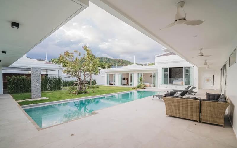 7R1005 Pool villa for rent 5 bedroom 5 bathroom 220,000/month at rawai have fully furnished, phuket, Rawai, Muang Phuket, Phuket, 5 Bedrooms, 800 sqm, Villa For Rent, by PK LIFE Property, 500253439 - DDproperty.com