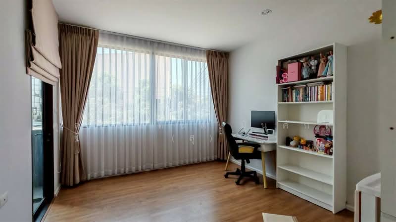 Baan Klang Muang Rama 9-Krungthep Kreetha, Bangkok, Soi Kanchanaphisek 23, Saphan Sung, Saphan Sung, Bangkok, 3 Bedrooms, 180 sqm, Townhouse For Sale, by คุณ นันทชิต มั่นศักดิ์ (สุ), 500253447 - DDproperty.com