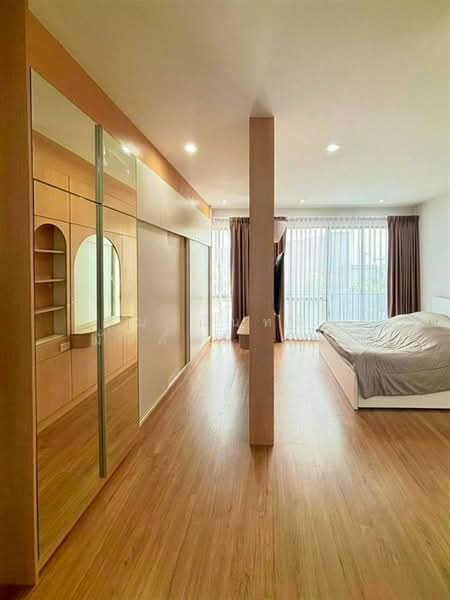 Baan Klang Muang Rama 9-Krungthep Kreetha, Bangkok, Soi Kanchanaphisek 23, Saphan Sung, Saphan Sung, Bangkok, 3 Bedrooms, 180 sqm, Townhouse For Sale, by คุณ นันทชิต มั่นศักดิ์ (สุ), 500253447 - DDproperty.com