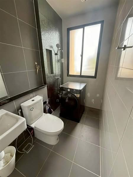 Baan Klang Muang Rama 9-Krungthep Kreetha, Bangkok, Soi Kanchanaphisek 23, Saphan Sung, Saphan Sung, Bangkok, 3 Bedrooms, 180 sqm, Townhouse For Sale, by คุณ นันทชิต มั่นศักดิ์ (สุ), 500253447 - DDproperty.com