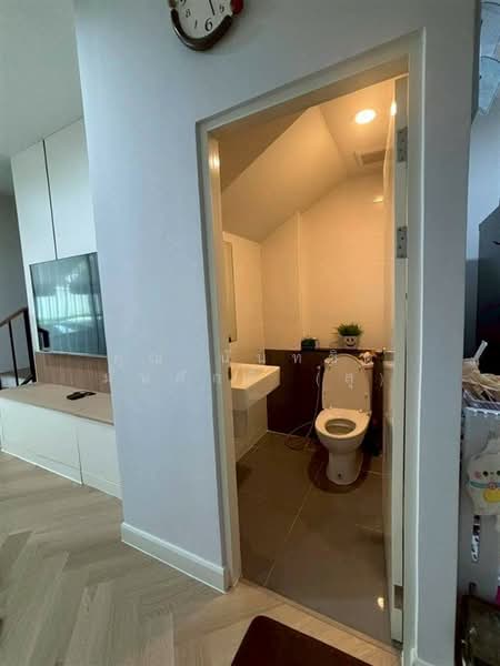 Baan Klang Muang Rama 9-Krungthep Kreetha, Bangkok, Soi Kanchanaphisek 23, Saphan Sung, Saphan Sung, Bangkok, 3 Bedrooms, 180 sqm, Townhouse For Sale, by คุณ นันทชิต มั่นศักดิ์ (สุ), 500253447 - DDproperty.com