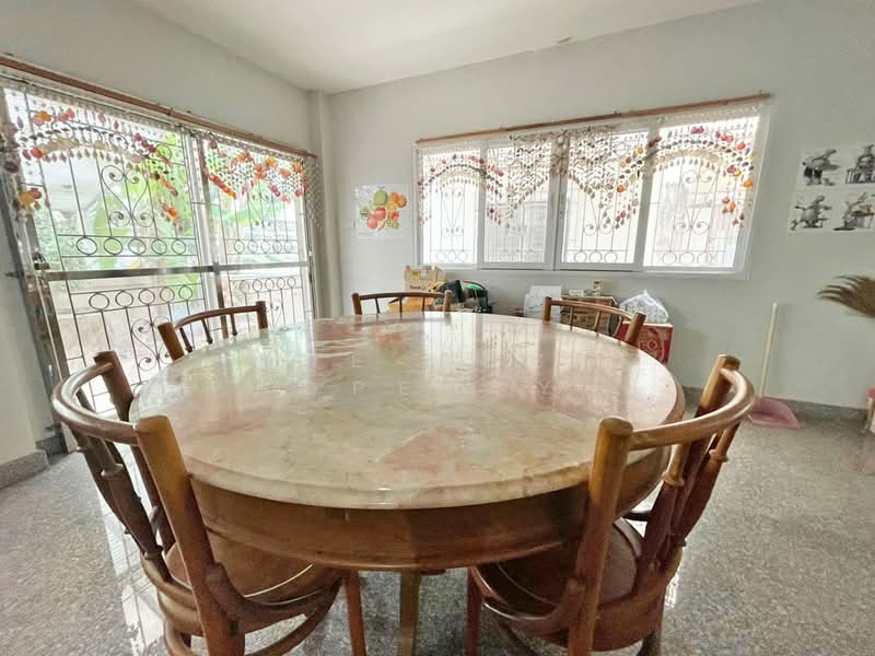 ปิยวัฒน์ อ่างศิลา, ชลบุรี, เสม็ด, เมืองชลบุรี, ชลบุรี, 100 ตร.ม., บ้านเดี่ยว ขาย, โดย The Best Property ปุ๊, 500253449 - DDproperty.com