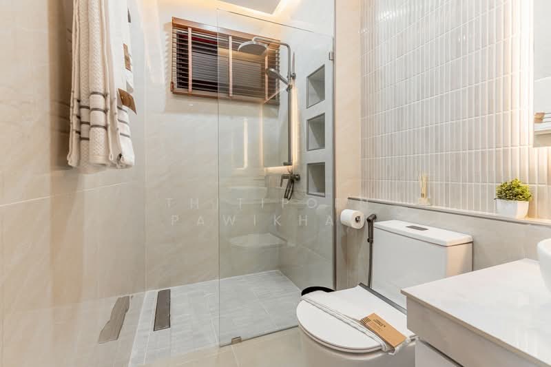 3-BR House, Chon Buri (Pattaya), Nong Pru, Bang Lamung (Pattaya), Chon Buri (Pattaya), 3 Bedrooms, 263 sqm, Single Detached House For Sale, by Thitiporn Pawikham, 500253461 - DDproperty.com