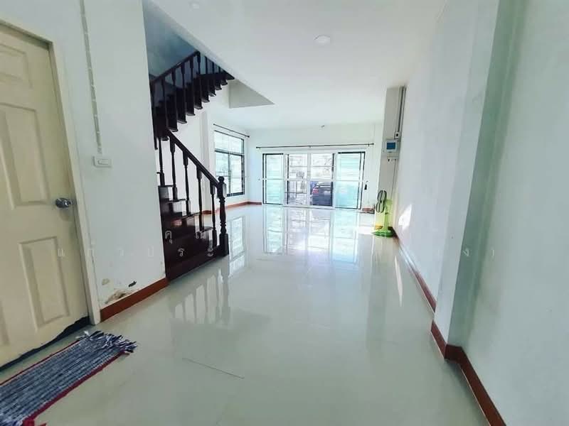 ทาวน์เฮ้าส์ 2 ชั้น 33.1 ตร.ว. หมู่บ้านสวัสดี ซอยหทัยราษฎร์2 ถนนสายไหม, ปทุมธานี, ถนนสายไหม, ลาดสวาย, ลำลูกกา, ปทุมธานี, 150 ตร.ม., ทาวน์เฮ้าส์ ขาย, โดย คุณ ศญามล แก้วประเสริฐ (แจง), 500253486 - DDproperty.com