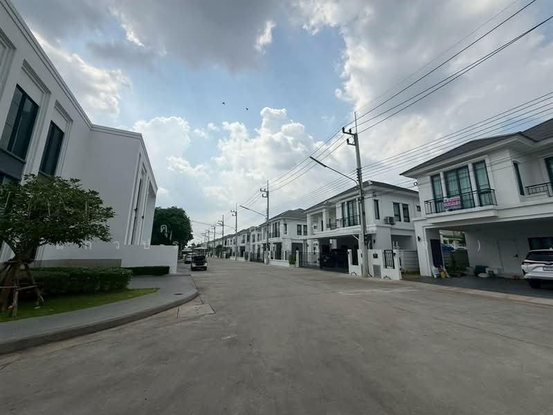 แอสโทเรีย พหลโยธิน - ลำลูกกา ( Astoria Phahonyothin – Lamlukka ), Pathum Thani, ถนนชลมาร์คพิจารณ์, Lat Sawai, Lam Luk Ka, Pathum Thani, 3 Bedrooms, 260 sqm, Single Detached House For Sale, by คุณ ศญามล แก้วประเสริฐ (แจง), 500253516 - DDproperty.com