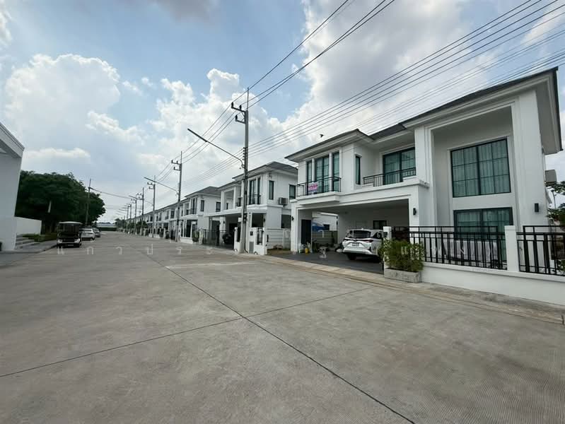 แอสโทเรีย พหลโยธิน - ลำลูกกา ( Astoria Phahonyothin – Lamlukka ), Pathum Thani, ถนนชลมาร์คพิจารณ์, Lat Sawai, Lam Luk Ka, Pathum Thani, 3 Bedrooms, 260 sqm, Single Detached House For Sale, by คุณ ศญามล แก้วประเสริฐ (แจง), 500253516 - DDproperty.com