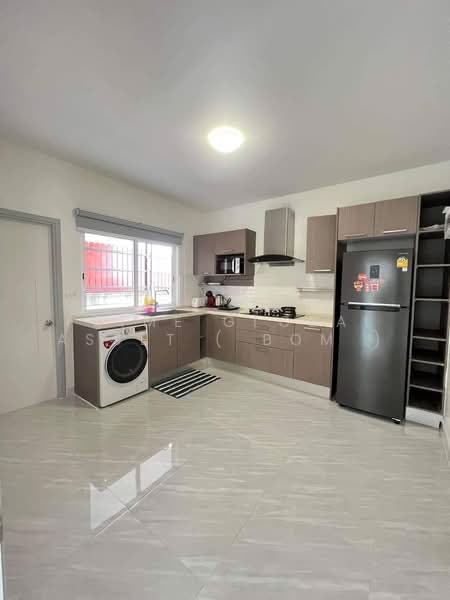 The First Private Villa for Rent – Corner Unit with Garden, Phuket, Ratsada, Muang Phuket, Phuket, 3 Bedrooms, 65 sqm, Single Detached House For Rent, by Prime Global Asset ( Bom ), 500253561 - DDproperty.com