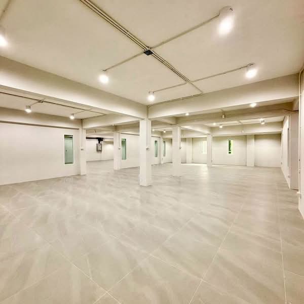 Office Sukhumvit 71 (Pridi 14 Yak 1), Near BTS Phra Khanong, Bangkok, Phra Kanong Nua, Watthana, Bangkok, , 480 sqm, Shophouse For Rent, by LINE @firststep, 500253564 - DDproperty.com