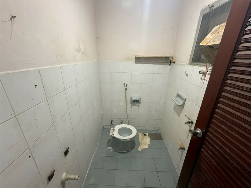 ทาวน์เฮ้าส์ 2 ชั้น 18 ตร.ว. หมู่บ้านนันทิศา (คู้บอน 30), Bangkok, ถนนคู้บอน, Bang Chun, Khlong Sam Wa, Bangkok, 2 Bedrooms, 80 sqm, Townhouse For Sale, by คุณ จิรวัฒน์ บัวรุ่ง (อาร์ท), 500253572 - DDproperty.com