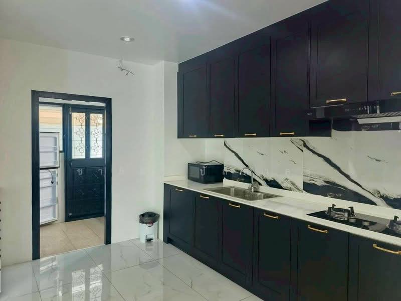 Baan Fah Rim Haad, Chon Buri (Pattaya), Pattaya City, Bang Lamung, Bang Lamung (Pattaya), Chon Buri (Pattaya), 5 Bedrooms, 260 sqm, Single Detached House For Rent, by ชาลิสา ปัสสาคร, 500253583 - DDproperty.com