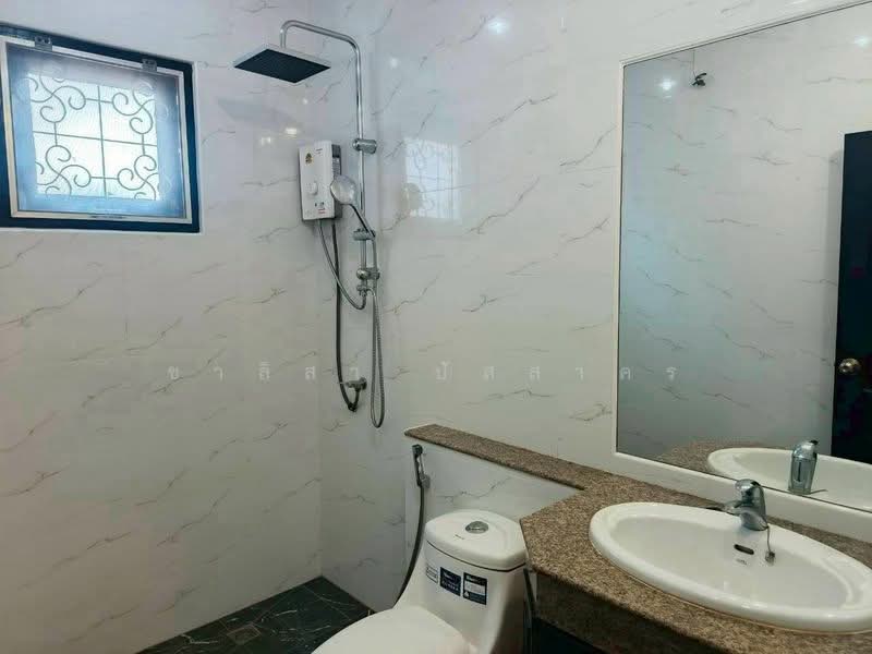 Baan Fah Rim Haad, Chon Buri (Pattaya), Pattaya City, Bang Lamung, Bang Lamung (Pattaya), Chon Buri (Pattaya), 5 Bedrooms, 260 sqm, Single Detached House For Rent, by ชาลิสา ปัสสาคร, 500253583 - DDproperty.com