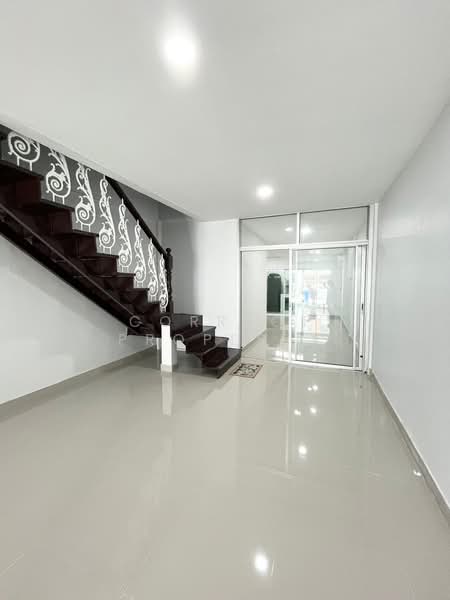 Klongchan villa, Bangkok, Anusaowari, Bang Khen, Bangkok, 3 Bedrooms, 190 sqm, Townhouse For Rent, by Correct Property, 500253586 - DDproperty.com