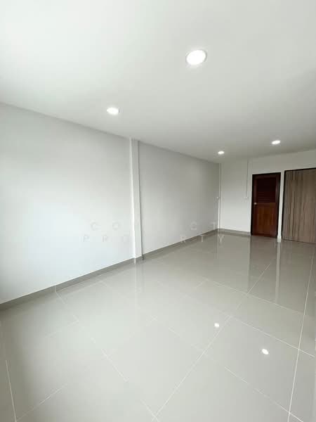 Klongchan villa, Bangkok, Anusaowari, Bang Khen, Bangkok, 3 Bedrooms, 190 sqm, Townhouse For Rent, by Correct Property, 500253586 - DDproperty.com