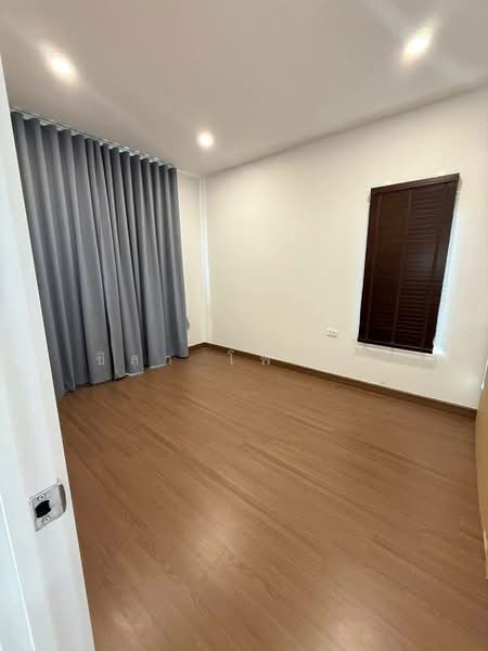 Britania Bangna-Srivaree, Samut Prakan, Village No. 6, Srisa Chorakhe Yai, Bang Sao Thong, Samut Prakan, 4 Bedrooms, 190 sqm, Single Detached House For Sale, by ชิสา โพธิ์บุญ, 500253605 - DDproperty.com