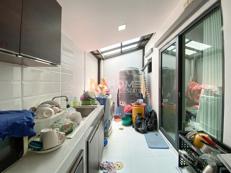 Cher-bangkhunnon, Bangkok, Soi Bangkhunnon 29, Bang Khun Non, Bangkok Noi, Bangkok, 3 Bedrooms, 127 sqm, Townhouse For Sale, by HOME Real Estate Service, 500253652 - DDproperty.com