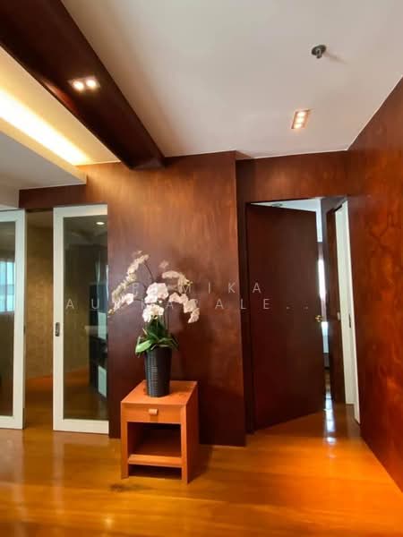 Sathorn Gardens, Bangkok, 39 South Sathorn Road, Thung Maha Mek, Sathon, Bangkok, 2 Bedrooms, 105 sqm, Condo For Sale, by Pemika Aukkaraleekul, 500253653 - DDproperty.com