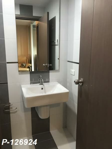 The Base Sukhumvit 77, Bangkok, 289 Sukhumvit 77 Road, Phra Kanong Nua, Watthana, Bangkok, 1 Bedroom, 30 sqm, Condo For Rent, by Nichaphat Sakunchayapha, 500253680 - DDproperty.com