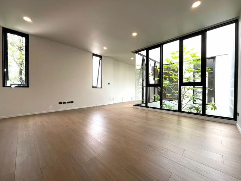 3-BR House, Bangkok, Sala Thammasop, Thawi Watthana, Bangkok, 3 Bedrooms, 350 sqm, Single Detached House For Sale, by Pemika Aukkaraleekul, 500253698 - DDproperty.com