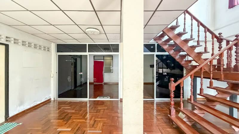 บ้านเดี่ยว 65 ตร.วา ซอยลาดพร้าว 48, Bangkok, ลาดพร้าว, Samsen Nok, Huai Khwang, Bangkok, 6 Bedrooms, 280 sqm, Single Detached House For Sale, by คุณ ชิดชนก ( ฝัน ), 500253716 - DDproperty.com