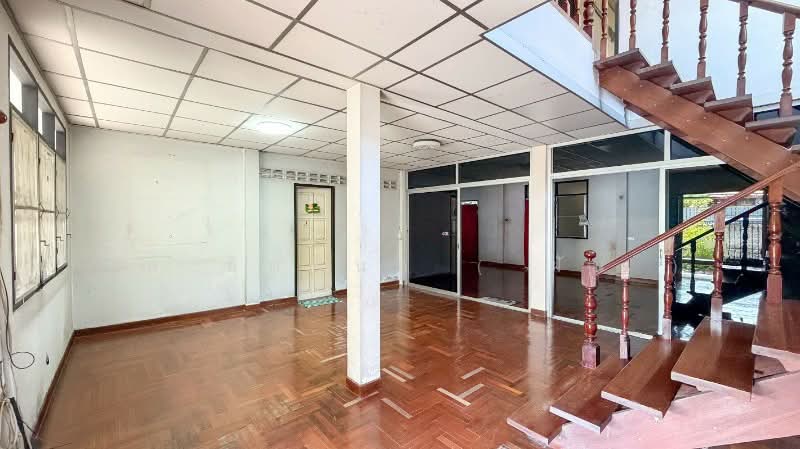 บ้านเดี่ยว 65 ตร.วา ซอยลาดพร้าว 48, Bangkok, ลาดพร้าว, Samsen Nok, Huai Khwang, Bangkok, 6 Bedrooms, 280 sqm, Single Detached House For Sale, by คุณ ชิดชนก ( ฝัน ), 500253716 - DDproperty.com